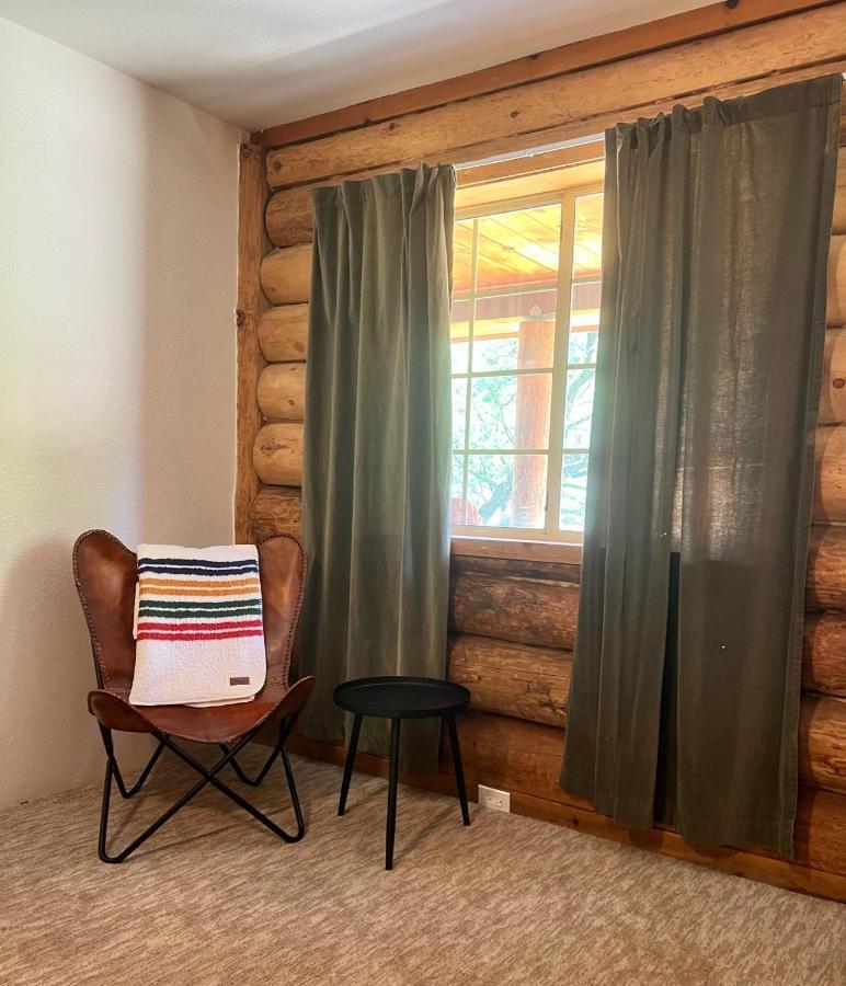 Bear Creek Cabins Midpines Buitenkant foto