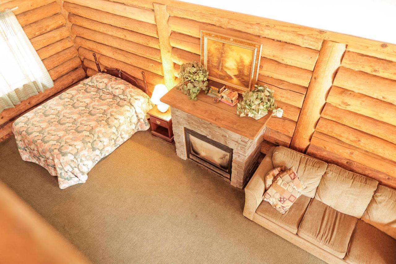 Bear Creek Cabins Midpines Buitenkant foto